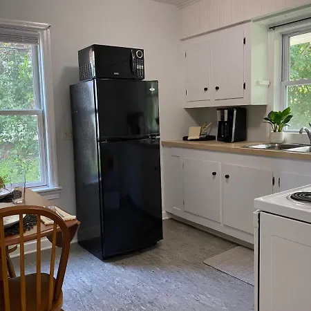 Cozy Studio, Minutes From Downtown. Quiet. South Burlington Exterior photo